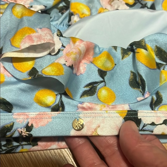 Victoria's Secret Blue Floral Bikini Top - Picture 2 of 4